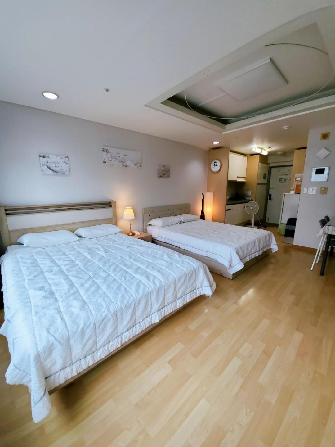 Hongdae Residence-2 1Min From Hongik Uni Station Exit #1 Σεούλ Εξωτερικό φωτογραφία