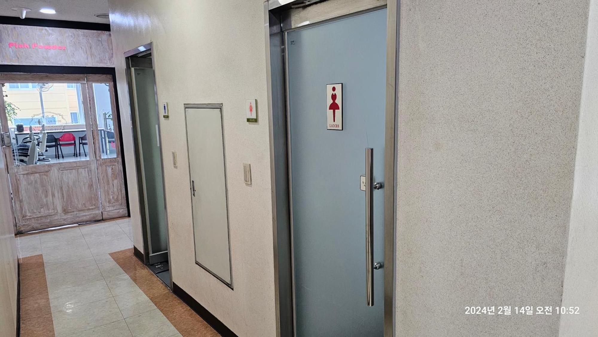 Hongdae Residence-2 1Min From Hongik Uni Station Exit #1 Σεούλ Εξωτερικό φωτογραφία